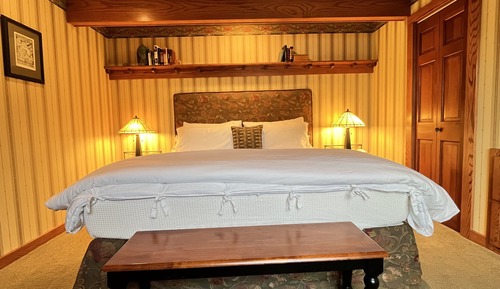 Hayloft Suite