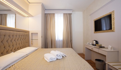 Superior Triple Room