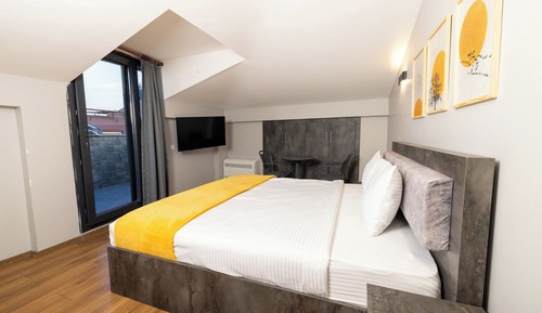 Elite Room