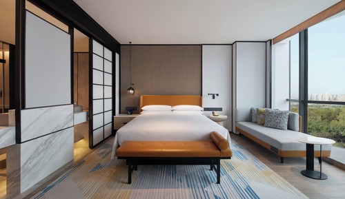 Premier Room, 1 King Bed