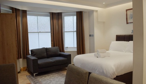 Superior Apartment
