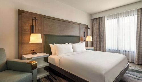 Suite, 1 King Bed, Balcony (Roll-In Shower)
