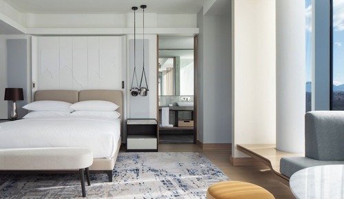 Junior Suite, 1 King Bed, Non Smoking