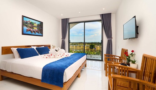 Deluxe Double or Twin Room