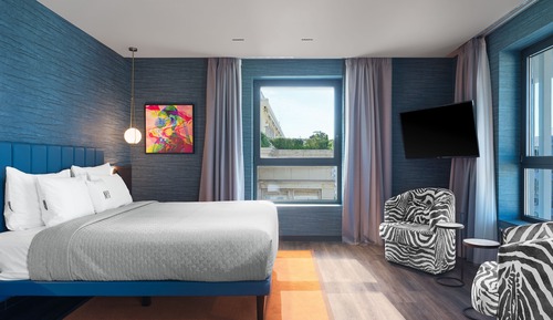 Heaven Acropolis Suite with Lounge Access