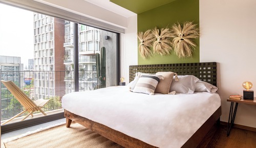 Grand Apartment, City View