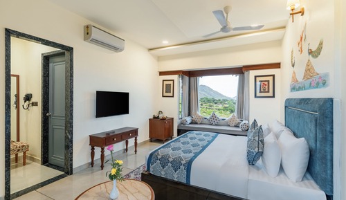 Partial Lake View Room