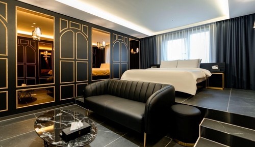 Premier Suite Room