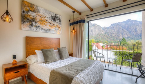 Superior Room with a view to the Tepozteco mountain