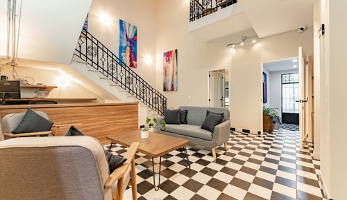 Basic Suite, City View