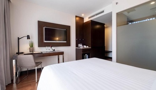 Standard Room, 1 Queen Bed