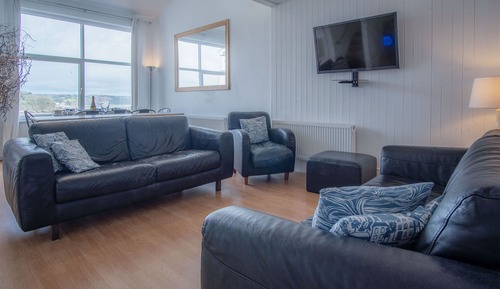 Apartment (4 Bedrooms)