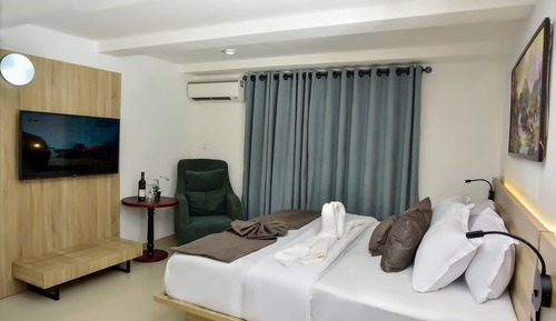 Executive Room, 1 Queen Bed, Non Smoking, Connecting Rooms