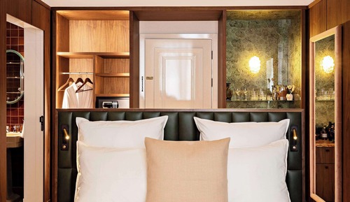 Classic Room