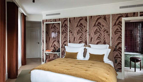 Deluxe Suite, Connecting Rooms
