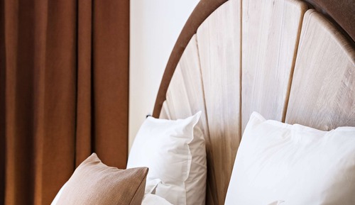 Suite, Connecting Rooms