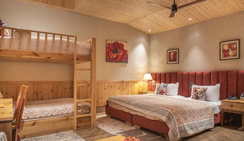 Family Quadruple Room, Balcony, Valley View