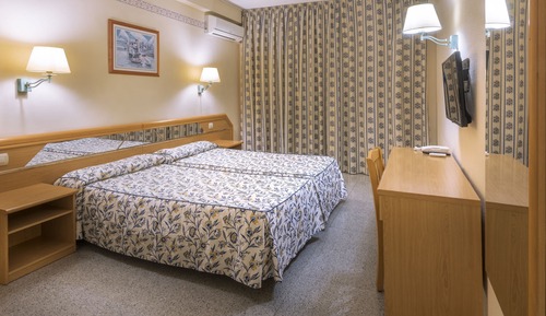 Standard Triple Room (2 Adults + 1 Child)