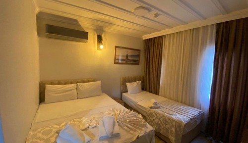 Comfort Triple Room