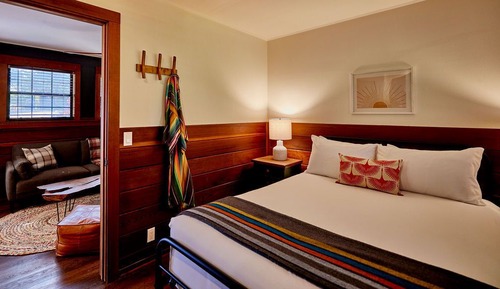 Deluxe Cabin