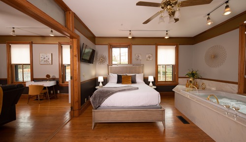 Luxury Single Room