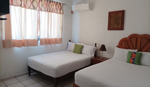 Basic Double Room, Multiple Beds