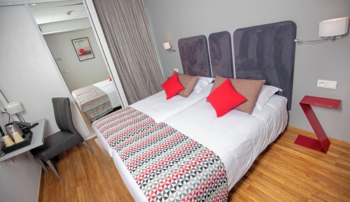 Petite chambre twin avec balcon - vue mer