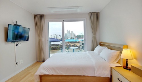 15PY Suite