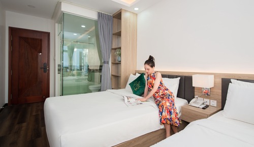 Family Room, 2 Queen Beds, City View