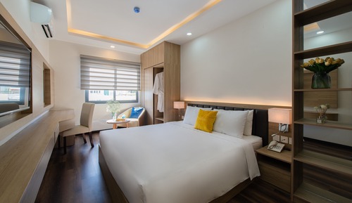 Deluxe Room, 1 King Bed