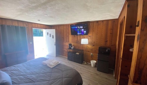 Economy Cabin