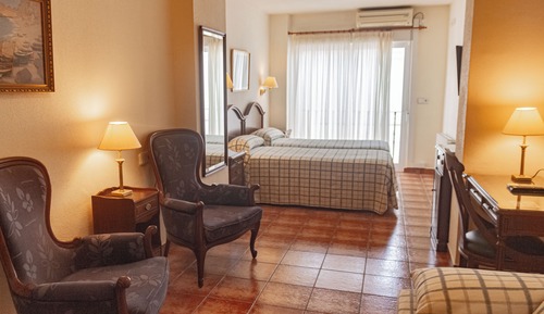 Double Room, 2 Twin Beds, City View, Tower