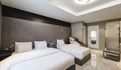 Luxury Room