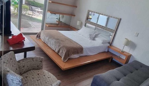 Premier Apartment