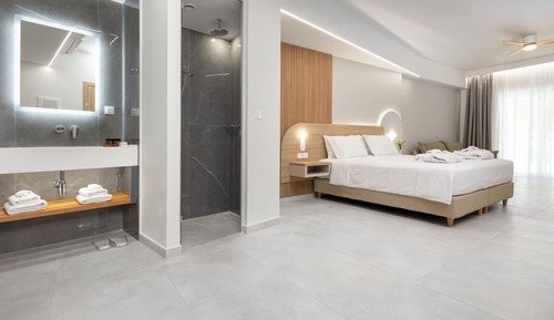 Junior Suite with Balcony