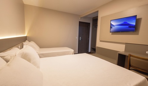Deluxe Quadruple Room