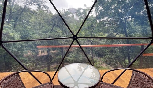 Comfort Room, Balcony, Hill View