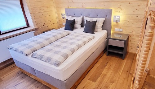 Comfort Apartment, 1 Queen Bed, Mountain View