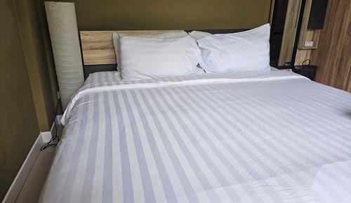 Deluxe Room, 1 King Bed