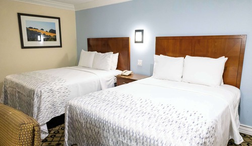 Room, 2 Queen Beds, Non Smoking