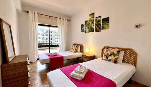 Apartment, 2 Bedrooms, Pool Access