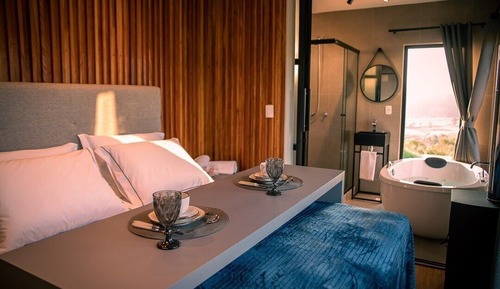 Deluxe Cabin, 1 Queen Bed, Jetted Tub, Mountain View