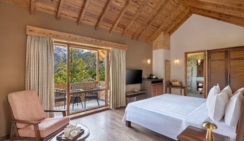 Superior Room, 1 King Bed