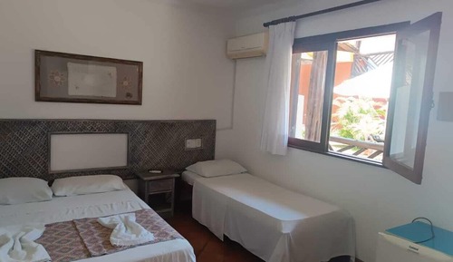 Comfort Triple Room
