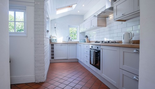 Cottage (3 Bedrooms)