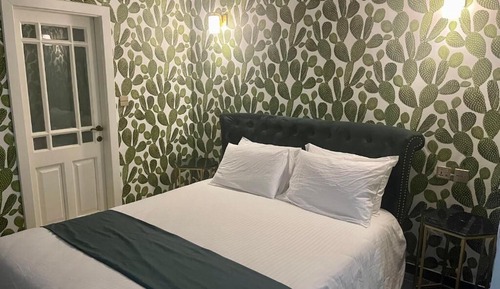 Deluxe Triple Room, Pool View
