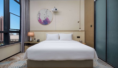 Executive Suite, 1 King Bed, Non Smoking
