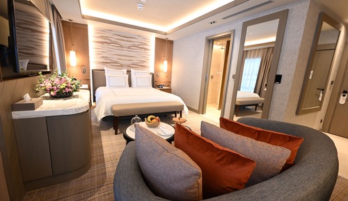 Swiss, Superior Room, 1 King Bed