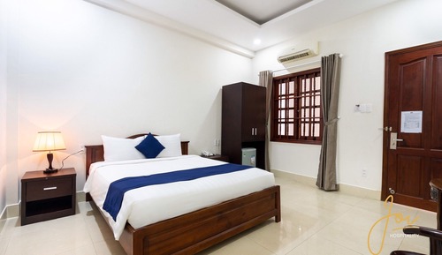Standard Double Room, 1 Queen Bed, Non Smoking, Refrigerator