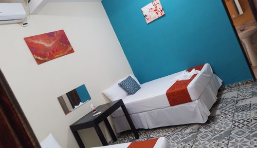 Comfort Room, 1 Queen Bed